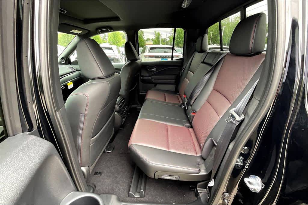 2025 Honda Ridgeline Black Edition - Photo 14