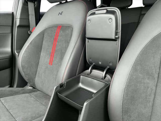 2025 Hyundai Kona N Line S - Photo 18