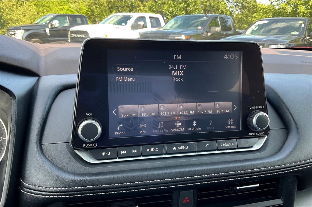 2023 Nissan Rogue SV - Photo 18