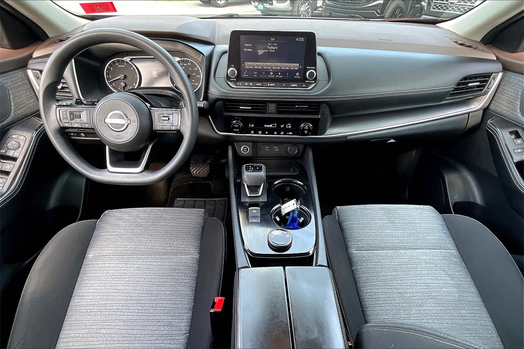 2023 Nissan Rogue SV - Photo 20