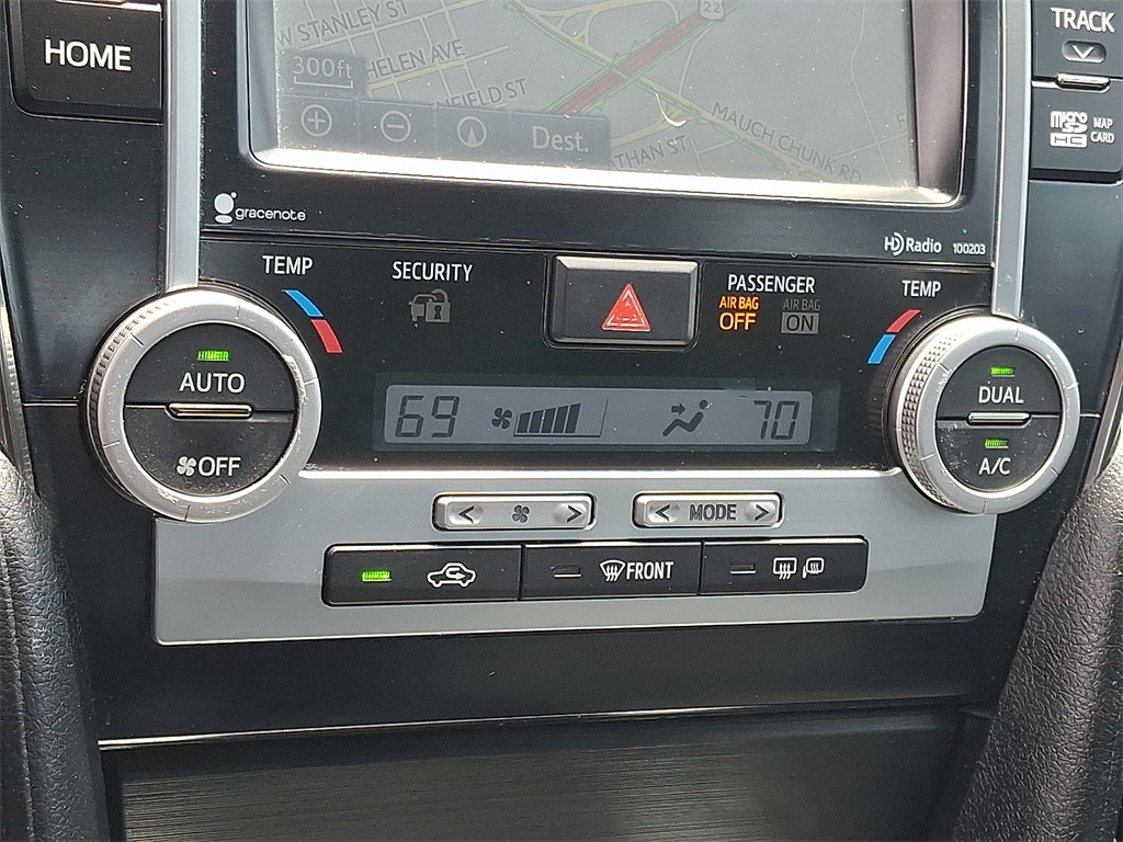 2014 Toyota Camry Hybrid SE Limited Edition - Photo 17