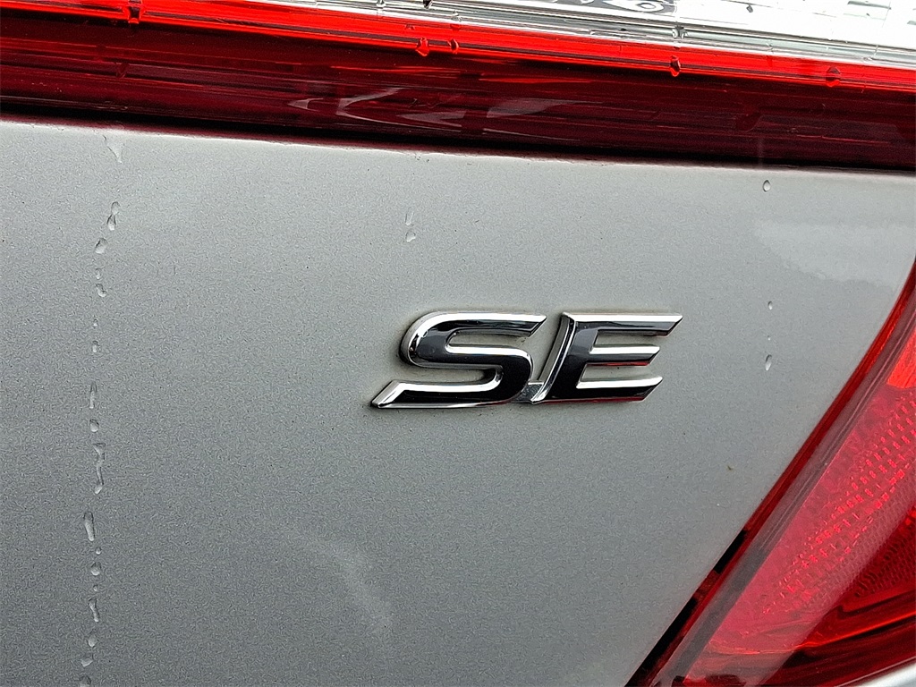 2014 Toyota Camry Hybrid SE Limited Edition - Photo 10