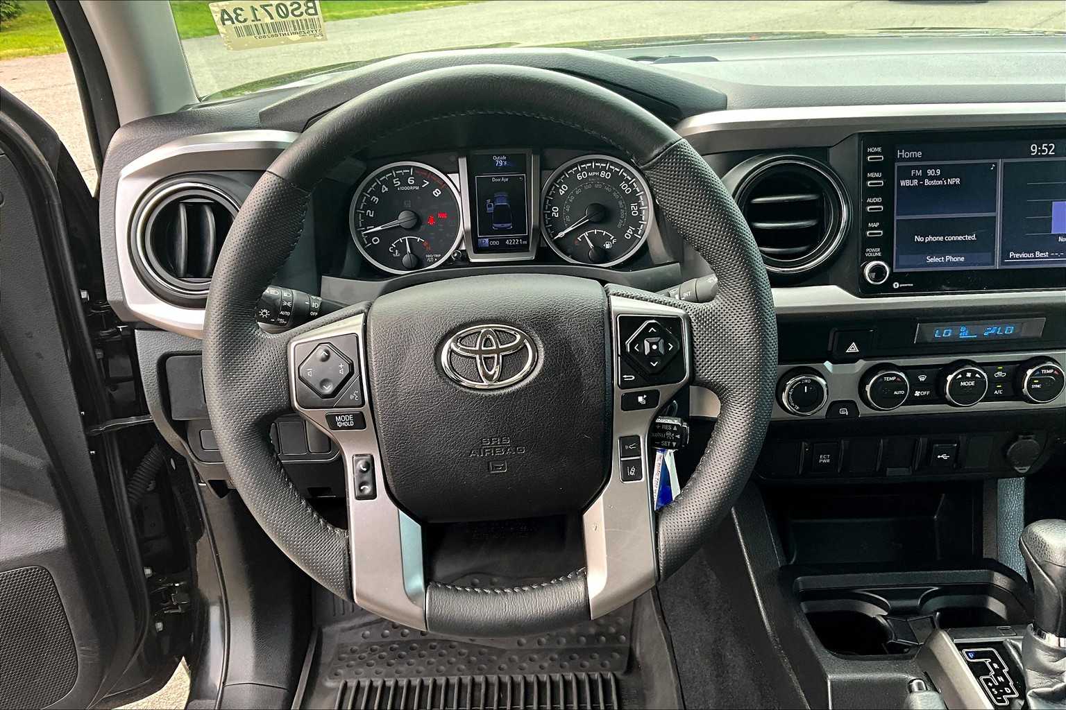2022 Toyota Tacoma SR5 - Photo 17