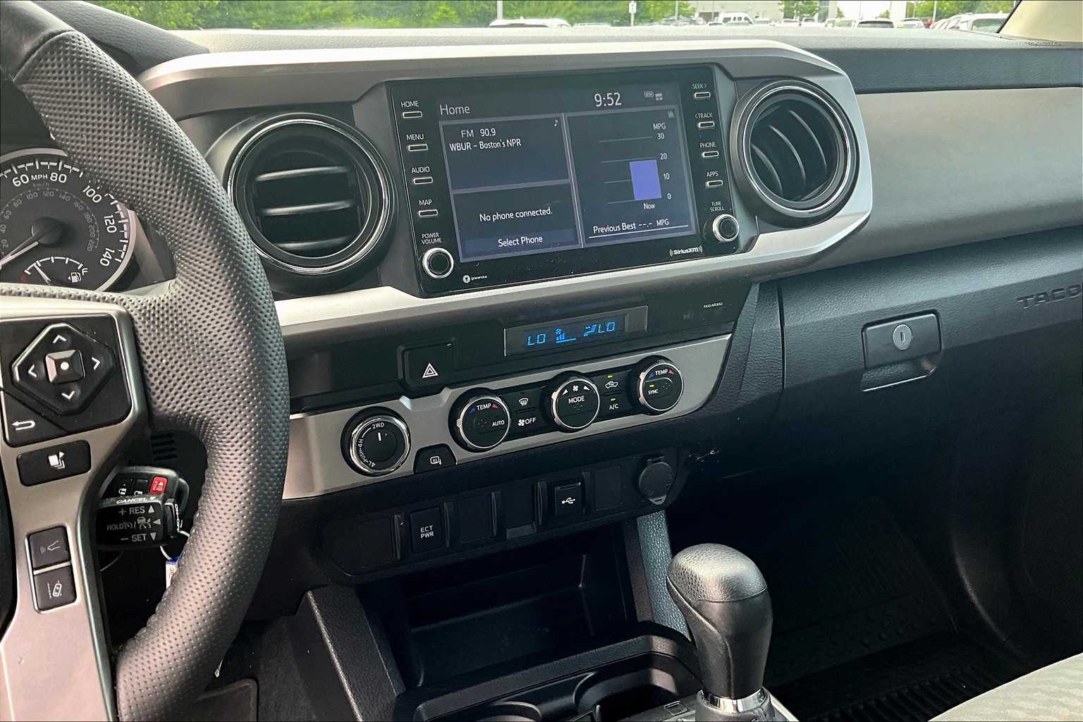 2022 Toyota Tacoma SR5 - Photo 18