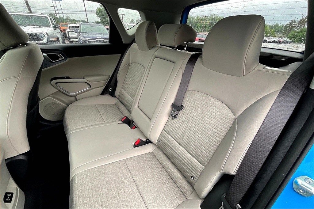 2025 Kia Soul EX - Photo 15