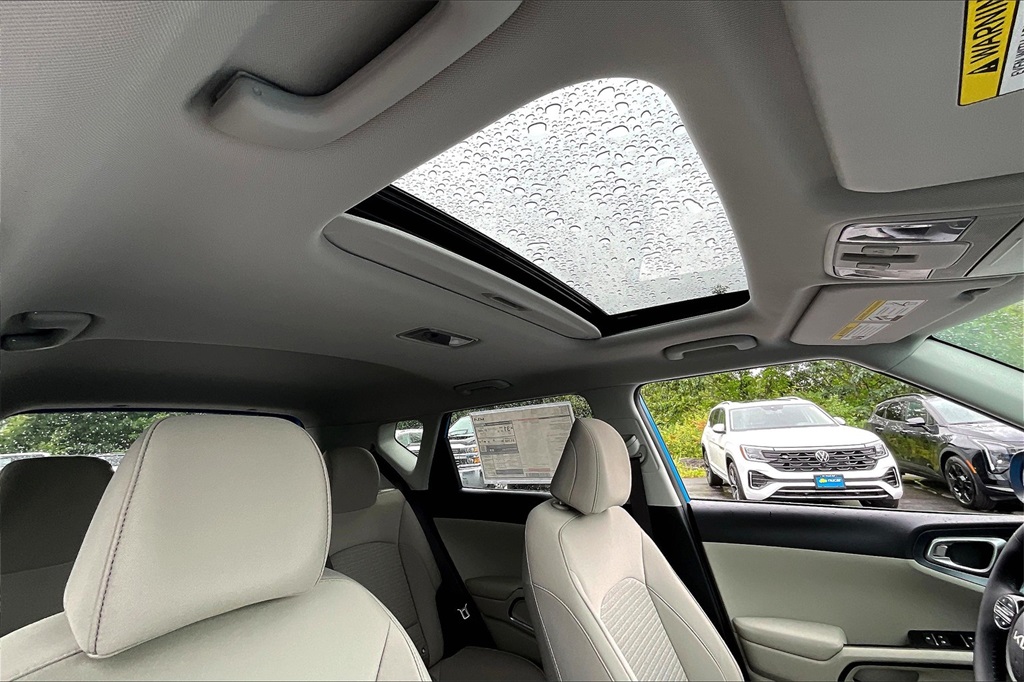 2025 Kia Soul EX - Photo 18