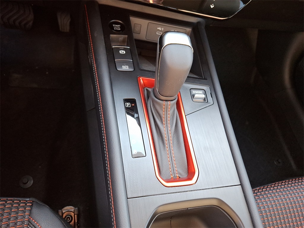 2025 Nissan Kicks SR - Photo 10