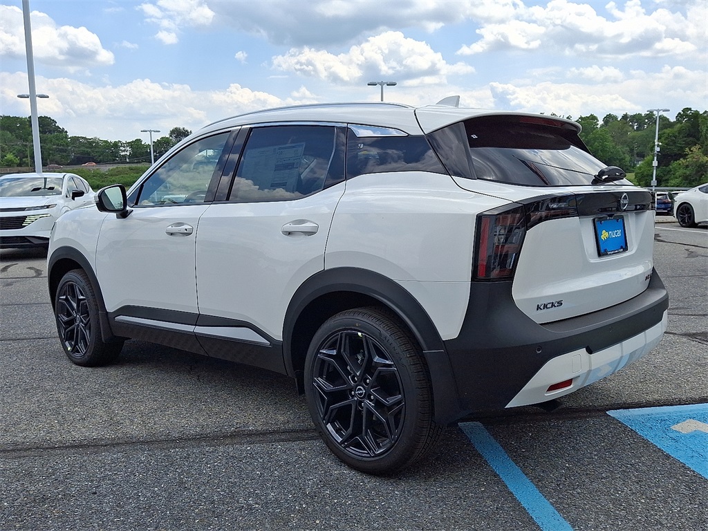 2025 Nissan Kicks SR - Photo 3
