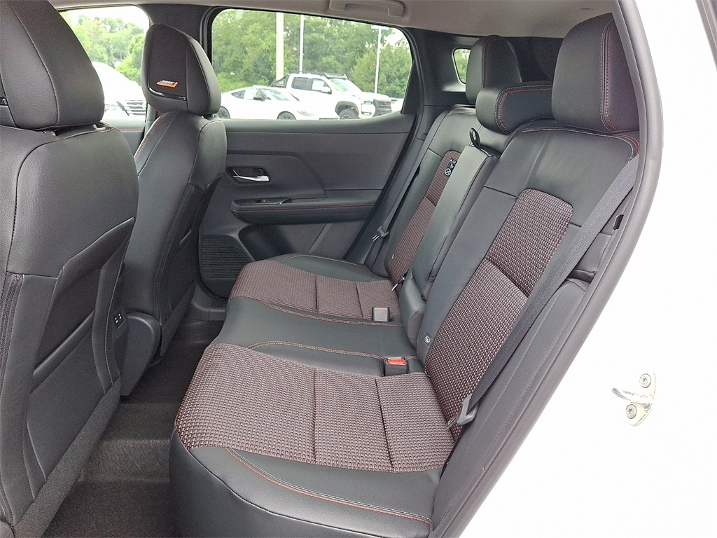 2025 Nissan Kicks SR - Photo 6
