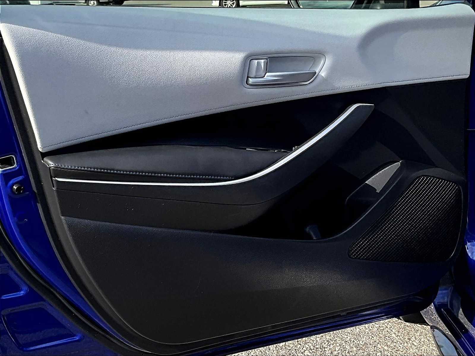2020 Toyota Corolla SE - Photo 9