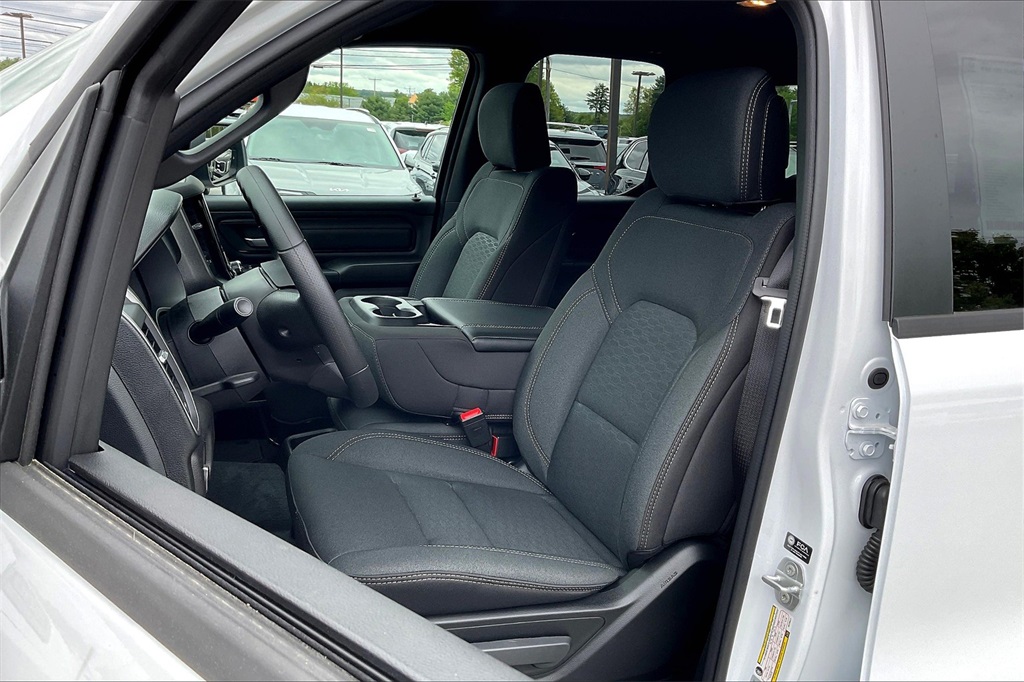 2025 Ram 1500 Tradesman - Photo 11
