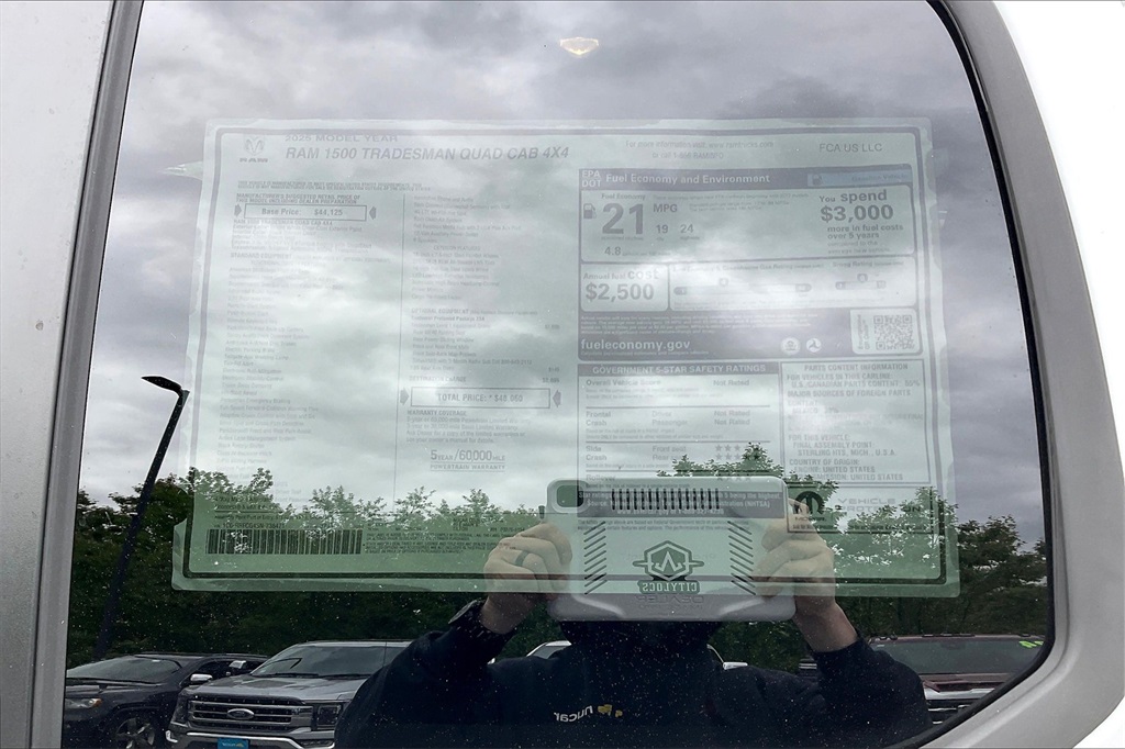 2025 Ram 1500 Tradesman - Photo 17