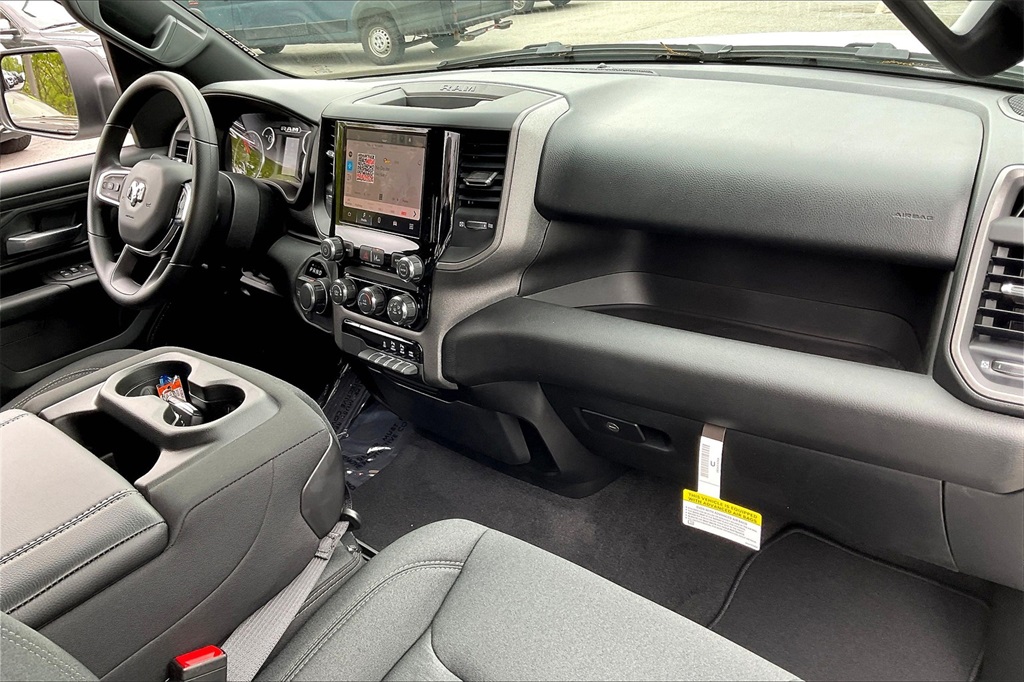 2025 Ram 1500 Tradesman - Photo 10