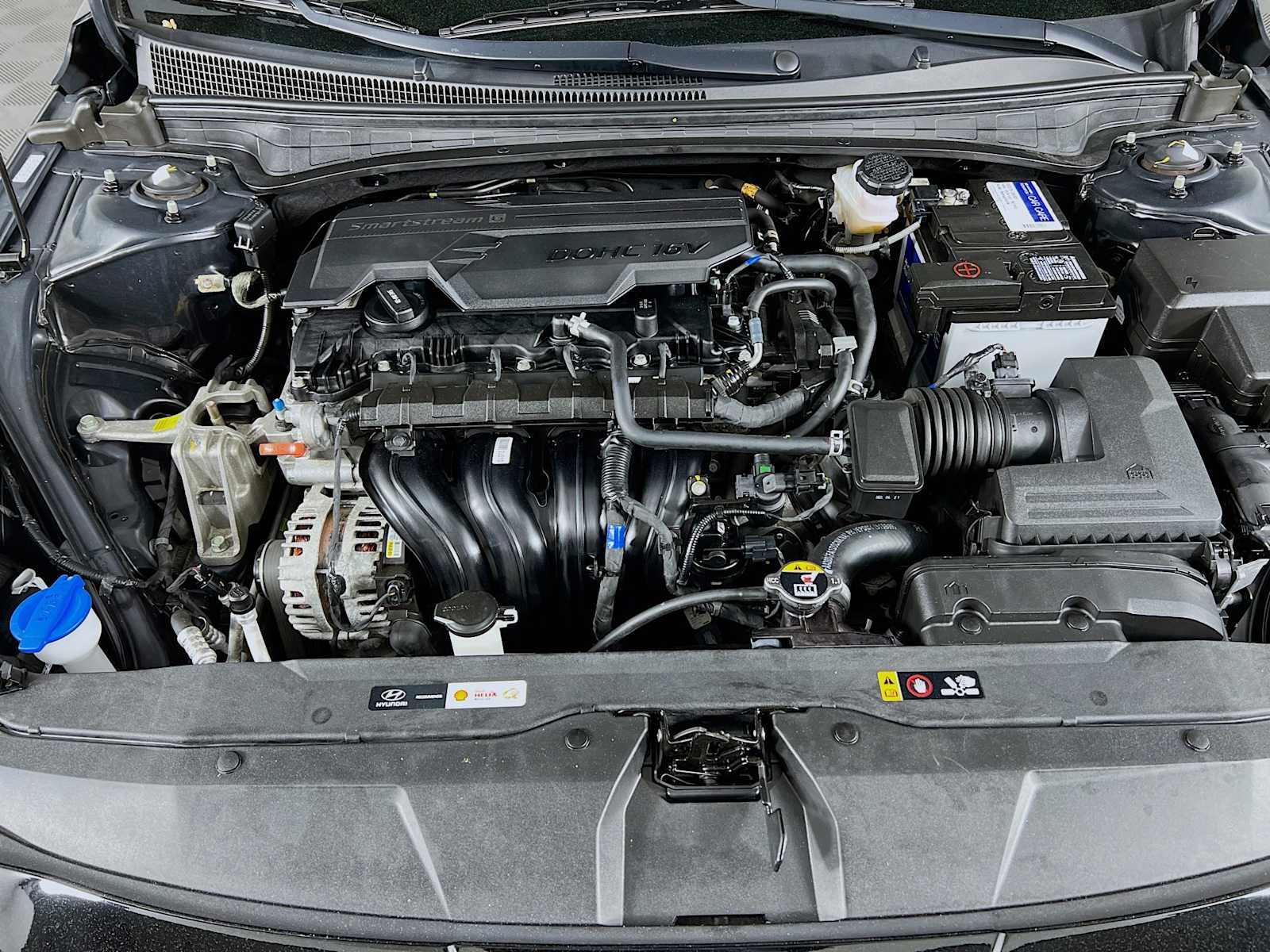 2023 Hyundai Elantra Limited - Photo 13