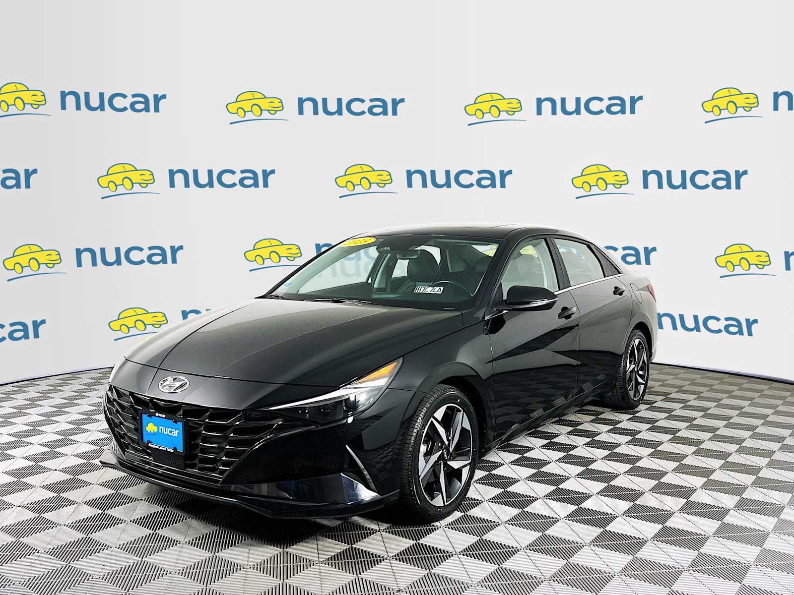 2023 Hyundai Elantra Limited - Photo 2