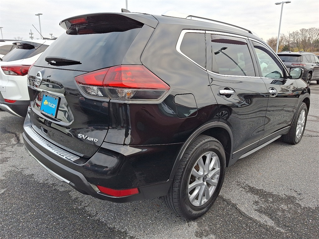 2018 Nissan Rogue SV - Photo 6