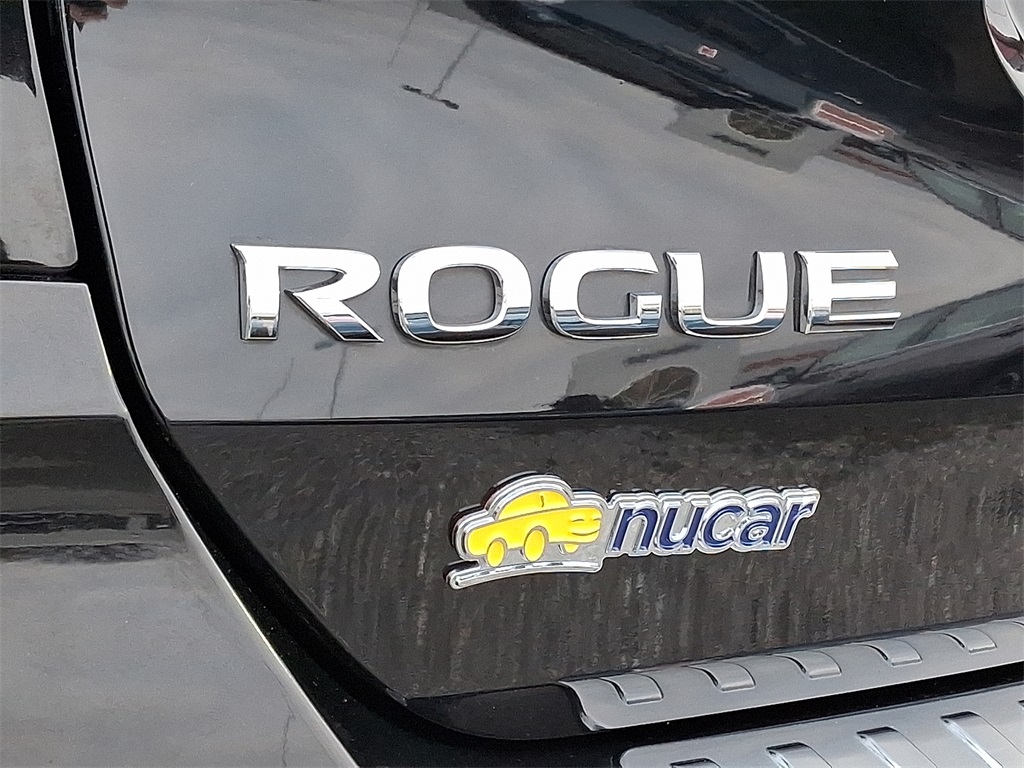 2018 Nissan Rogue SV - Photo 10