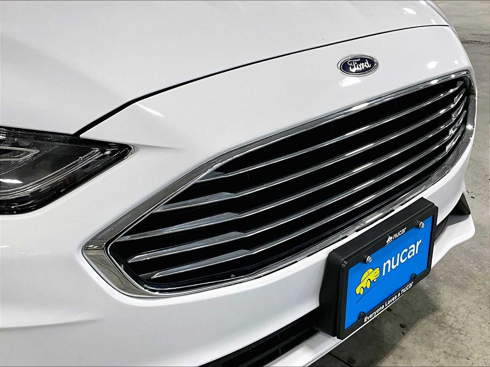2019 Ford Fusion SE - Photo 32