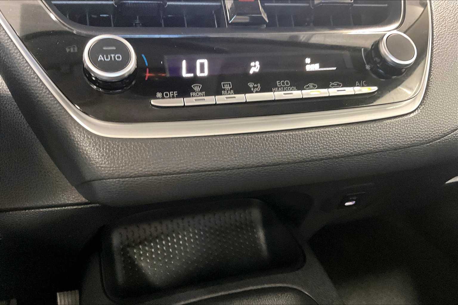 2024 Toyota Corolla LE - Photo 25