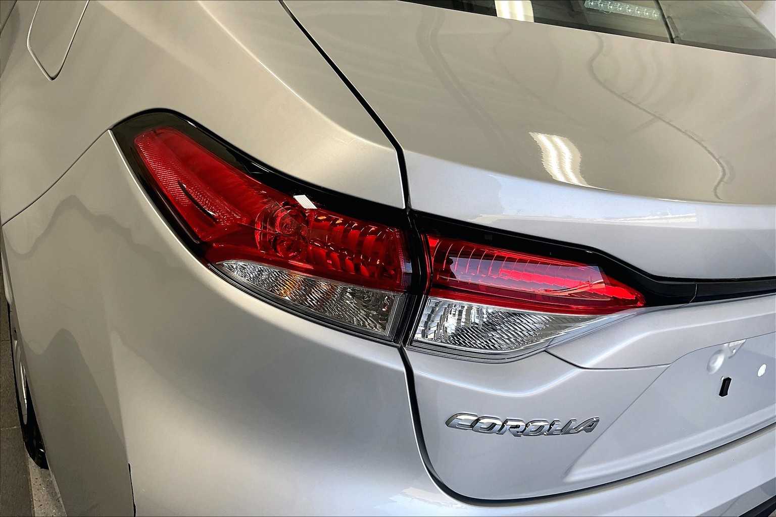 2024 Toyota Corolla LE - Photo 31