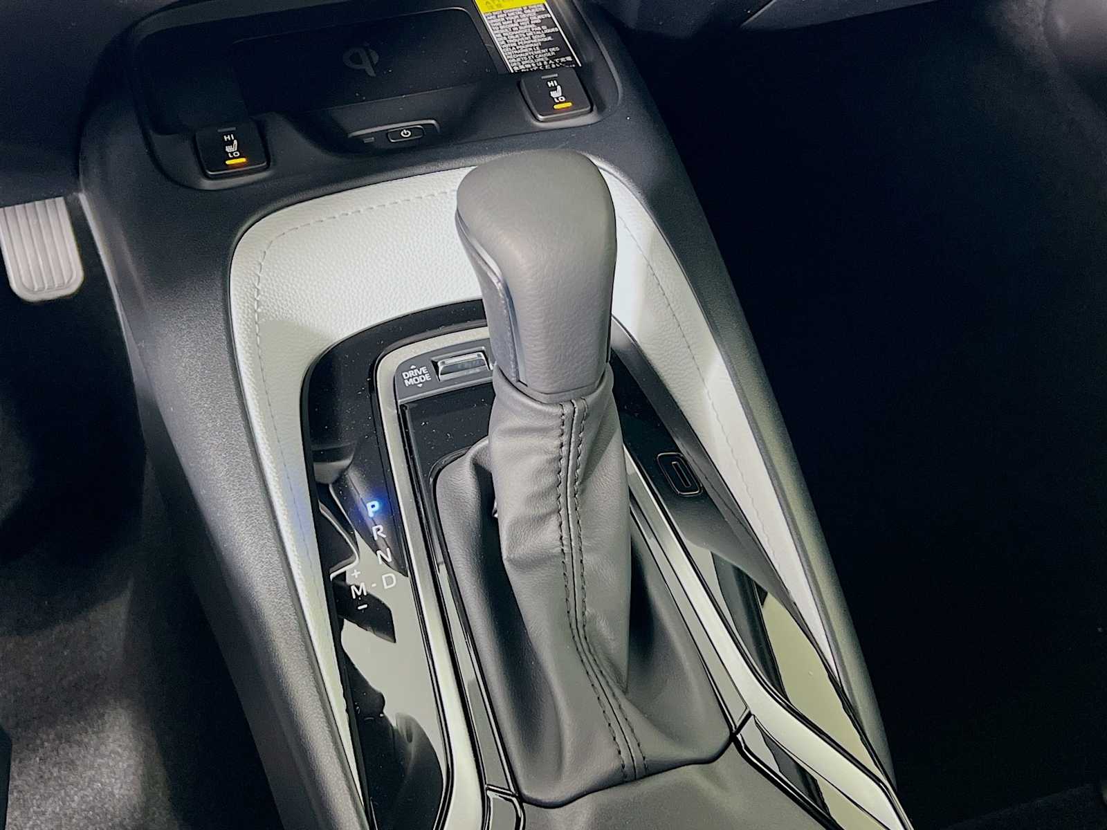 2025 Toyota Corolla XSE - Photo 11