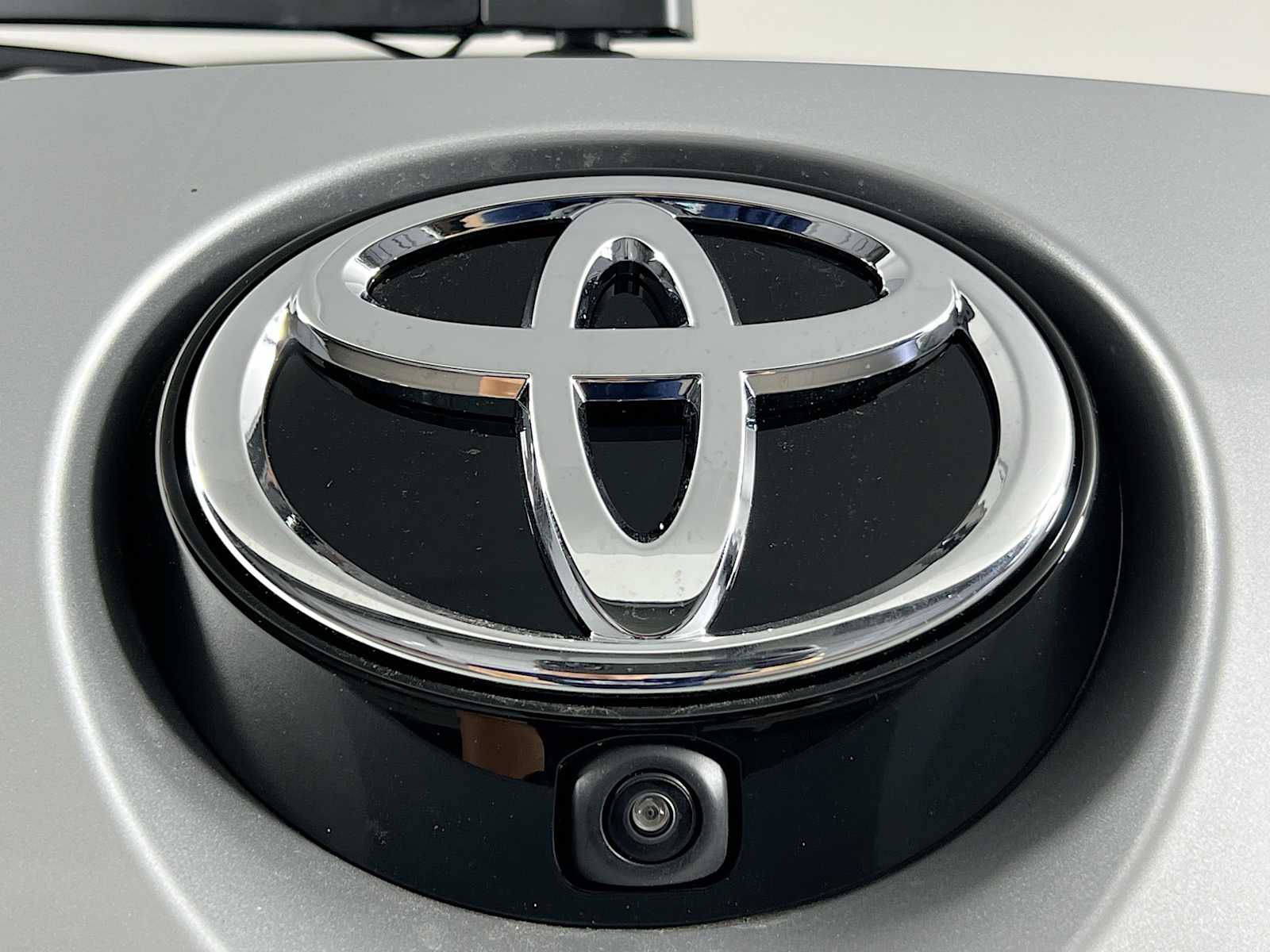 2025 Toyota Corolla XSE - Photo 17