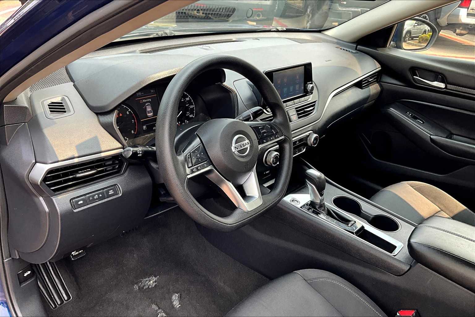 2022 Nissan Altima 2.5 S - Photo 8