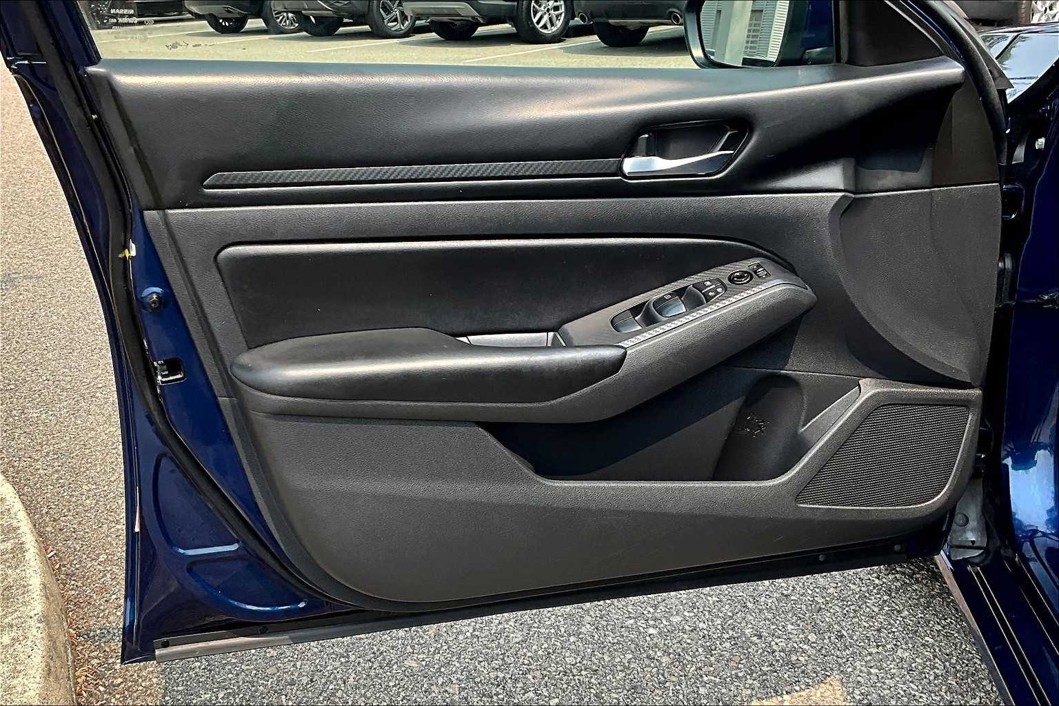 2022 Nissan Altima 2.5 S - Photo 9
