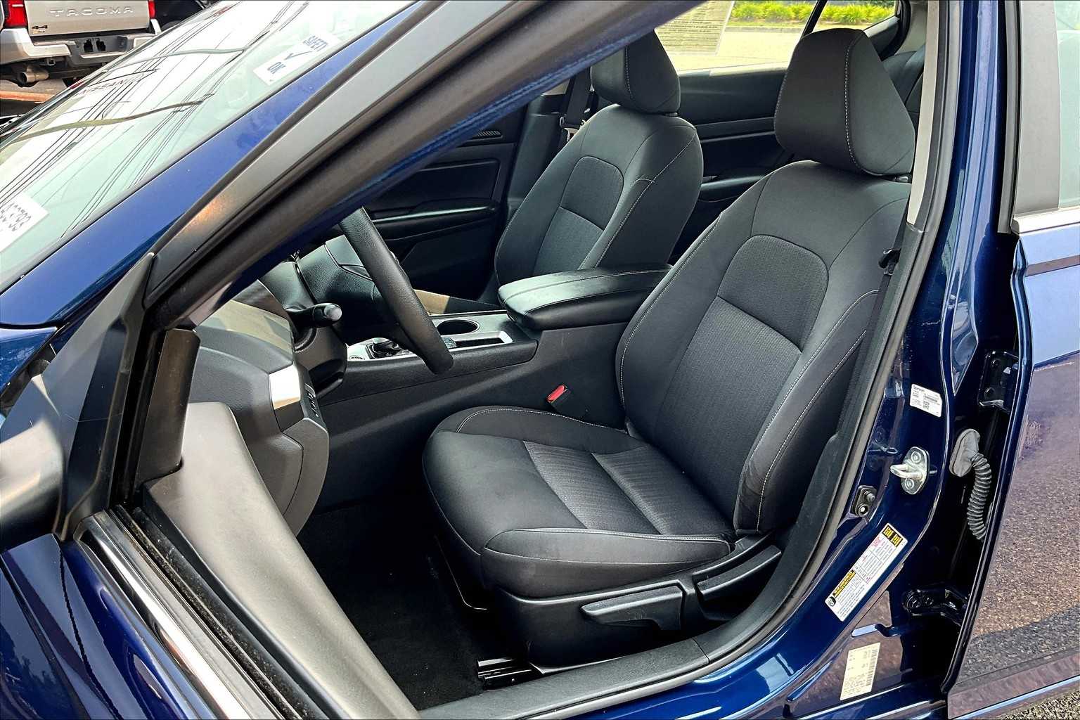 2022 Nissan Altima 2.5 S - Photo 10
