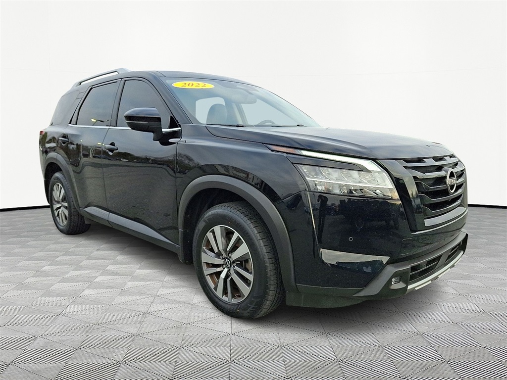 2022 Nissan Pathfinder SL