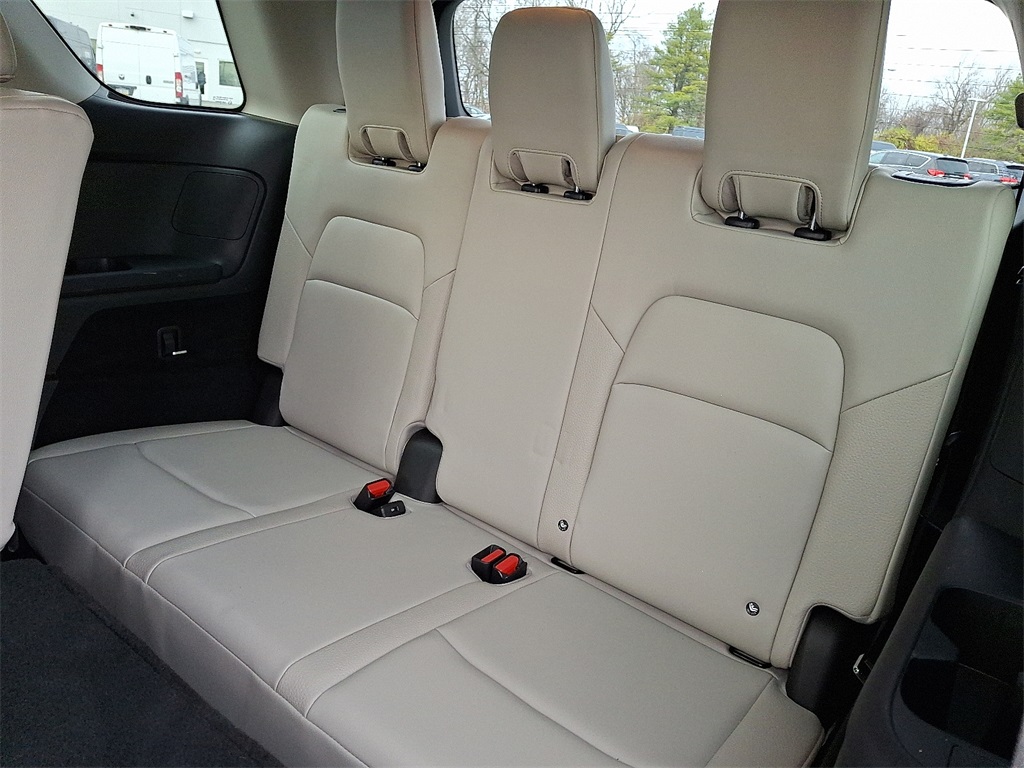 2022 Nissan Pathfinder SL - Photo 12