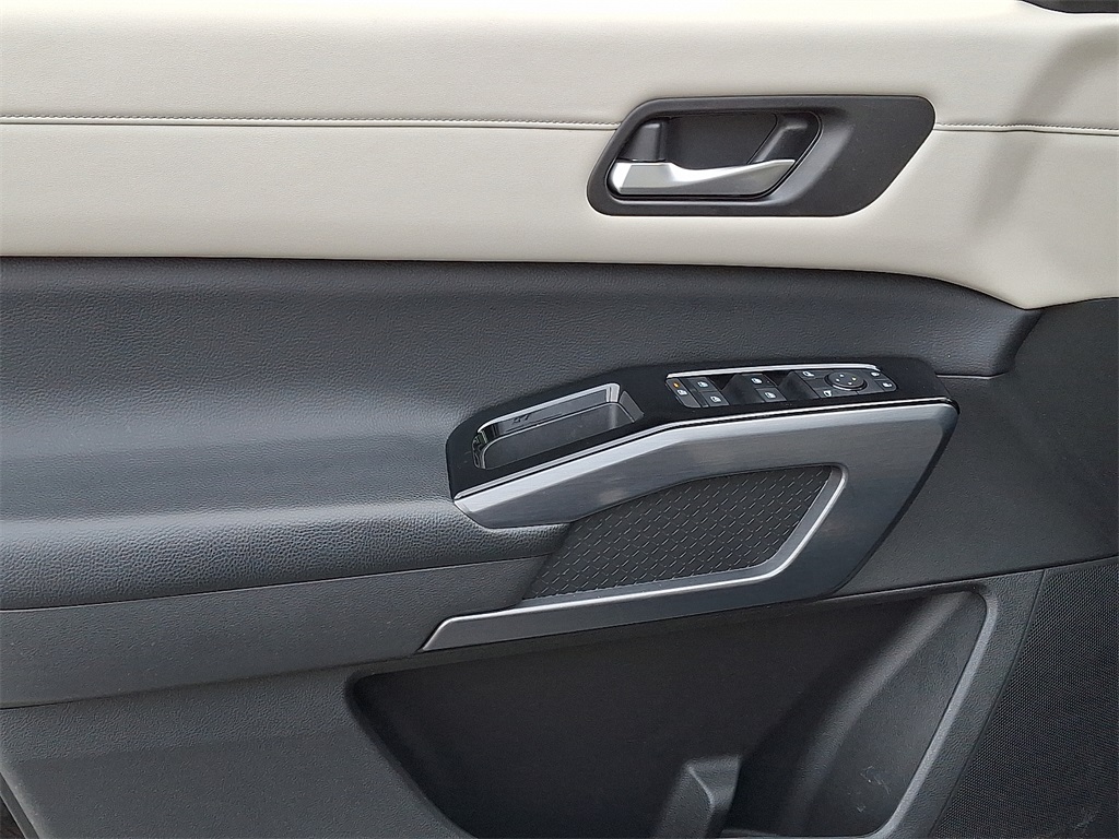 2022 Nissan Pathfinder SL - Photo 14