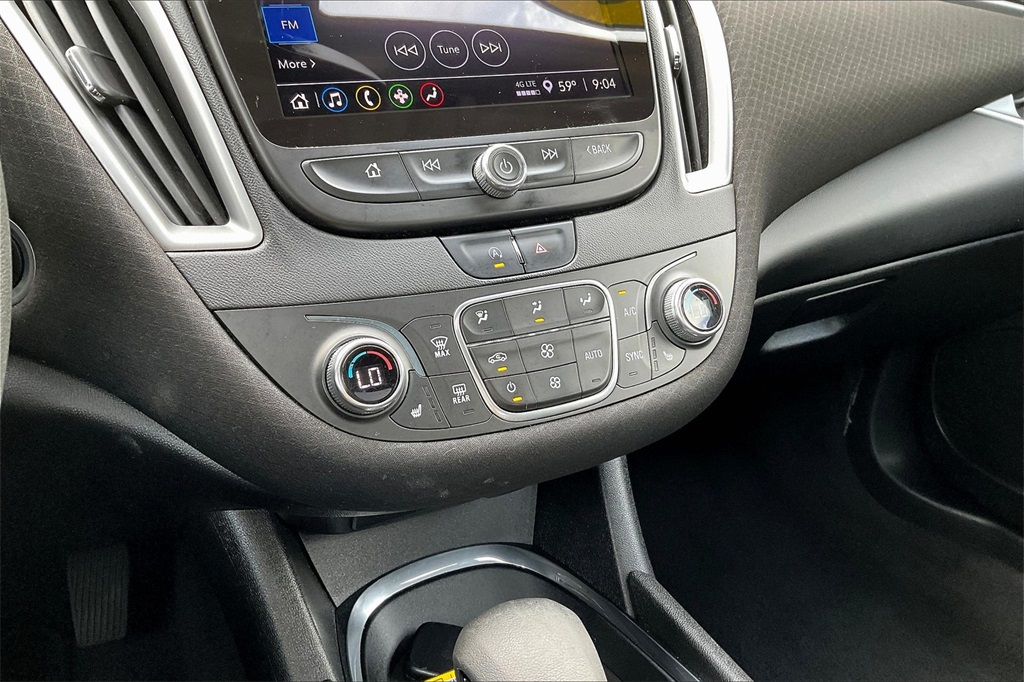 2022 Chevrolet Malibu LT - Photo 12