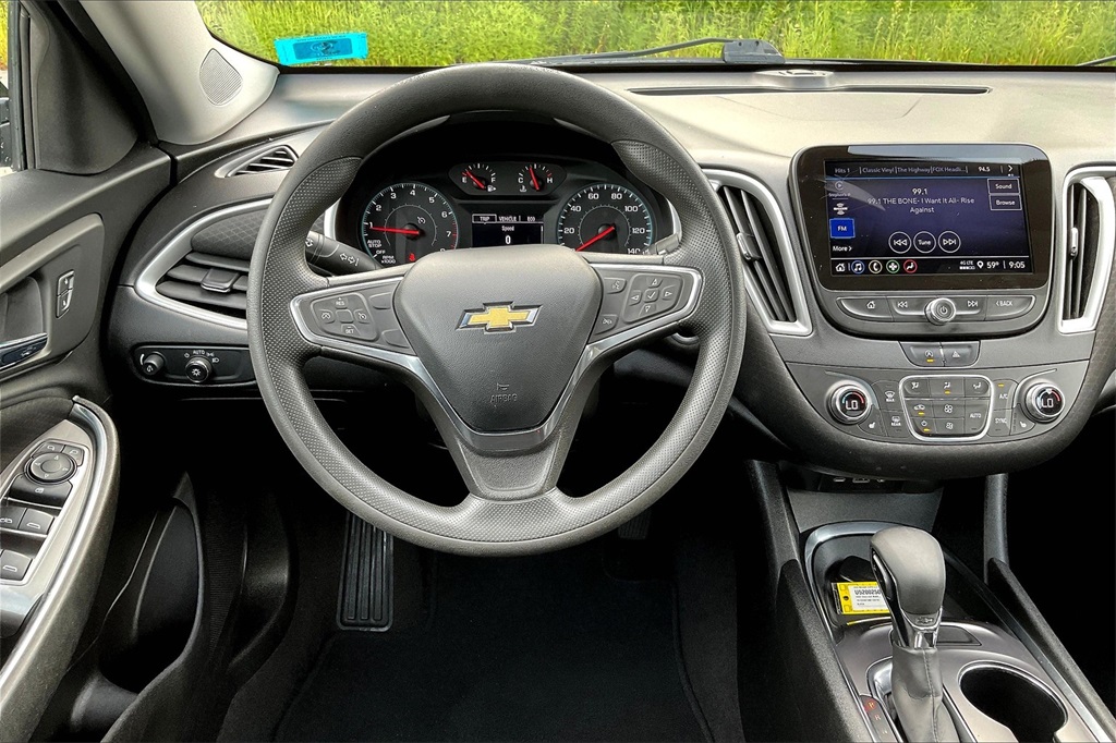2022 Chevrolet Malibu LT - Photo 17