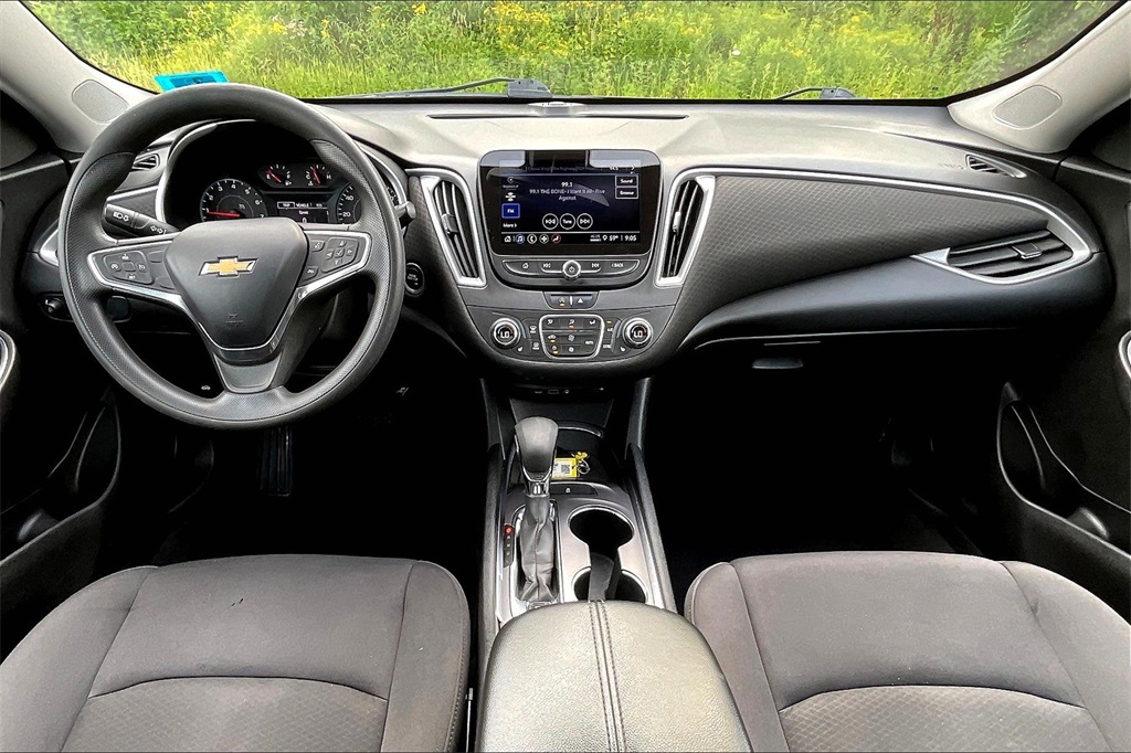 2022 Chevrolet Malibu LT - Photo 21