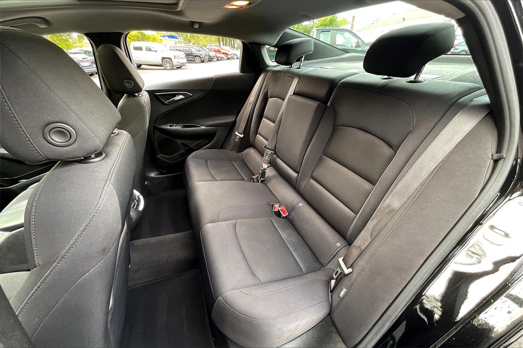 2022 Chevrolet Malibu LT - Photo 25