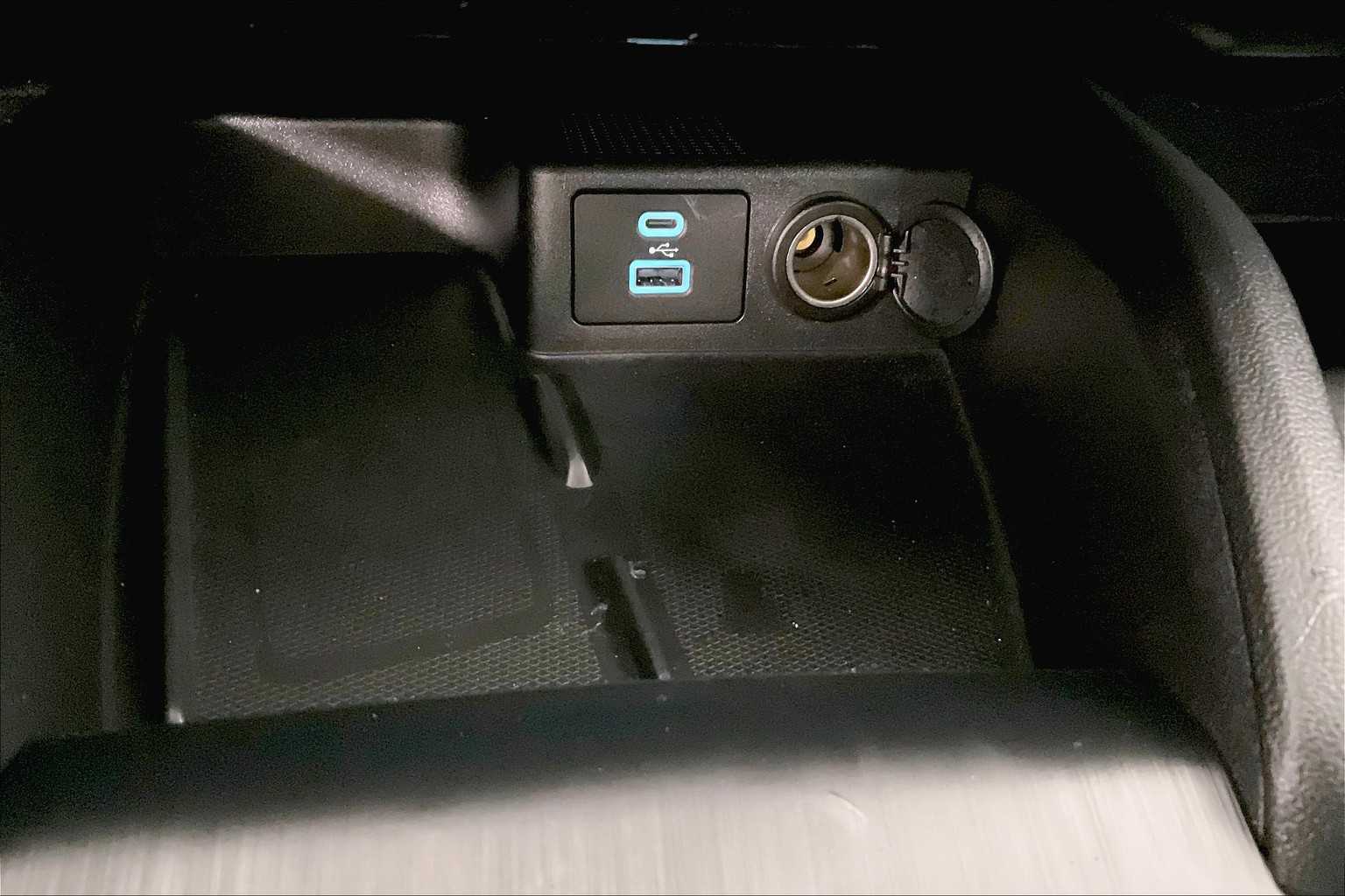 2022 Ford Escape SEL Plug-In Hybrid - Photo 27