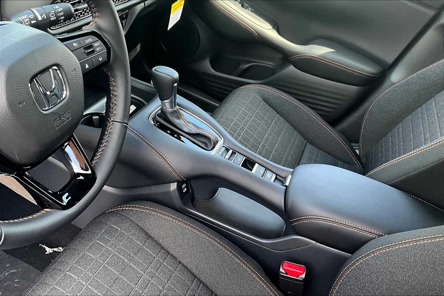 2026 Honda HR-V Sport - Photo 14