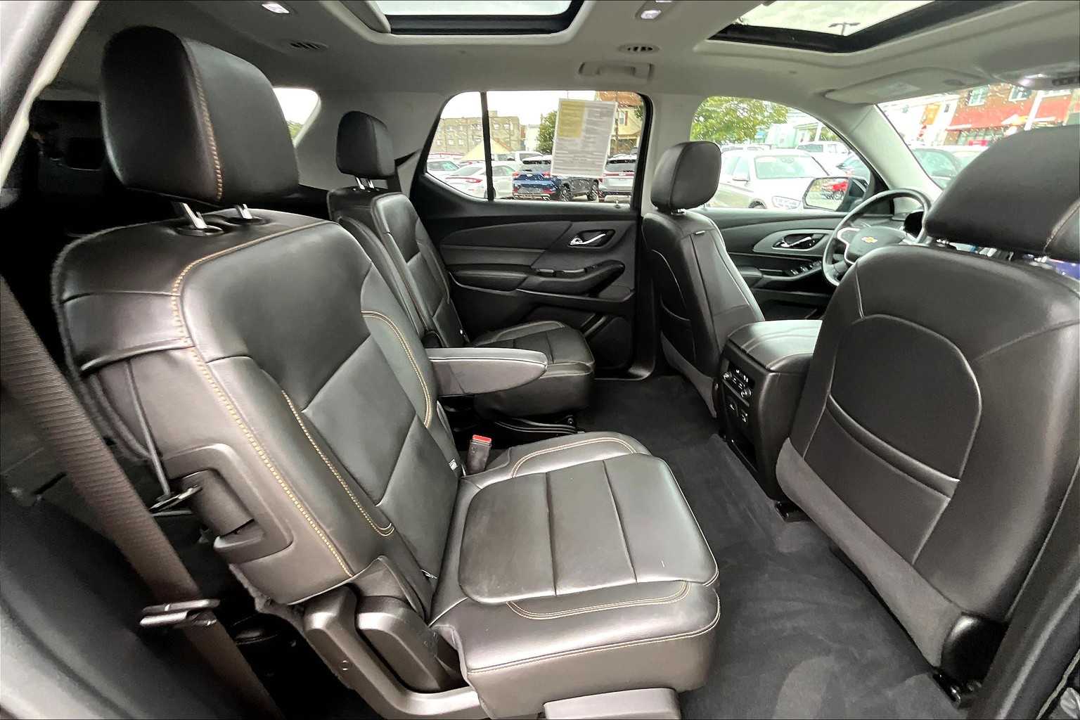 2021 Chevrolet Traverse LT Leather - Photo 16
