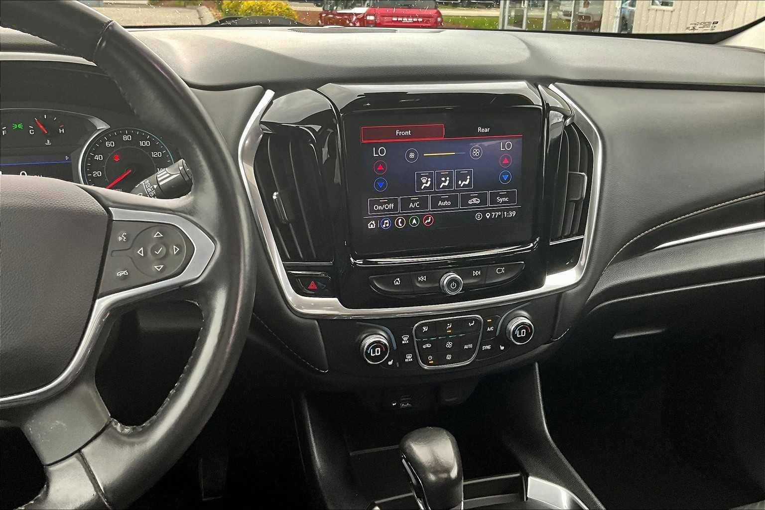 2021 Chevrolet Traverse LT Leather - Photo 19