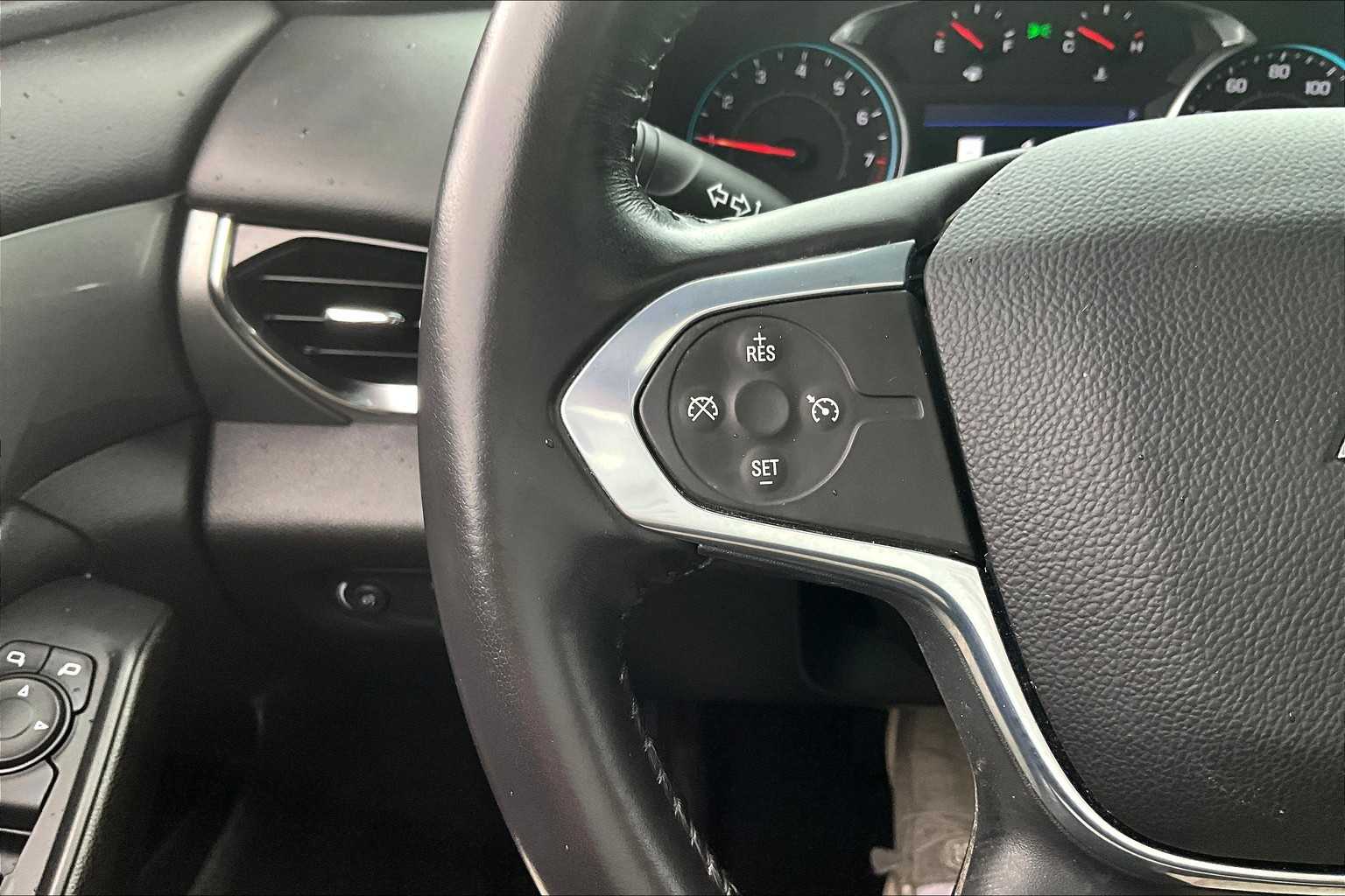 2021 Chevrolet Traverse LT Leather - Photo 24