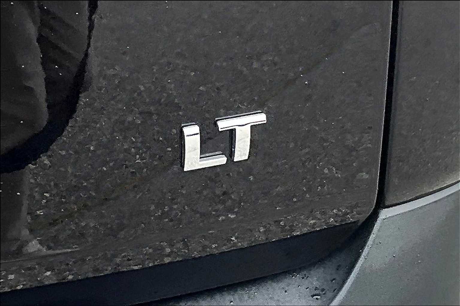 2021 Chevrolet Traverse LT Leather - Photo 29