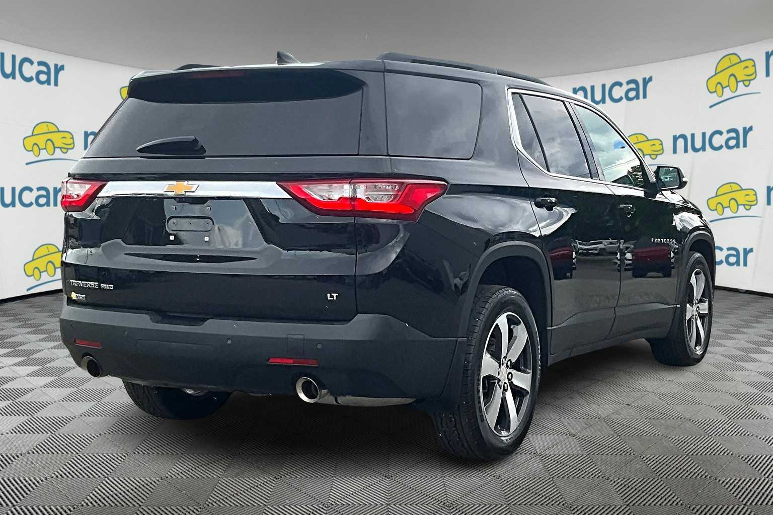 2021 Chevrolet Traverse LT Leather - Photo 6