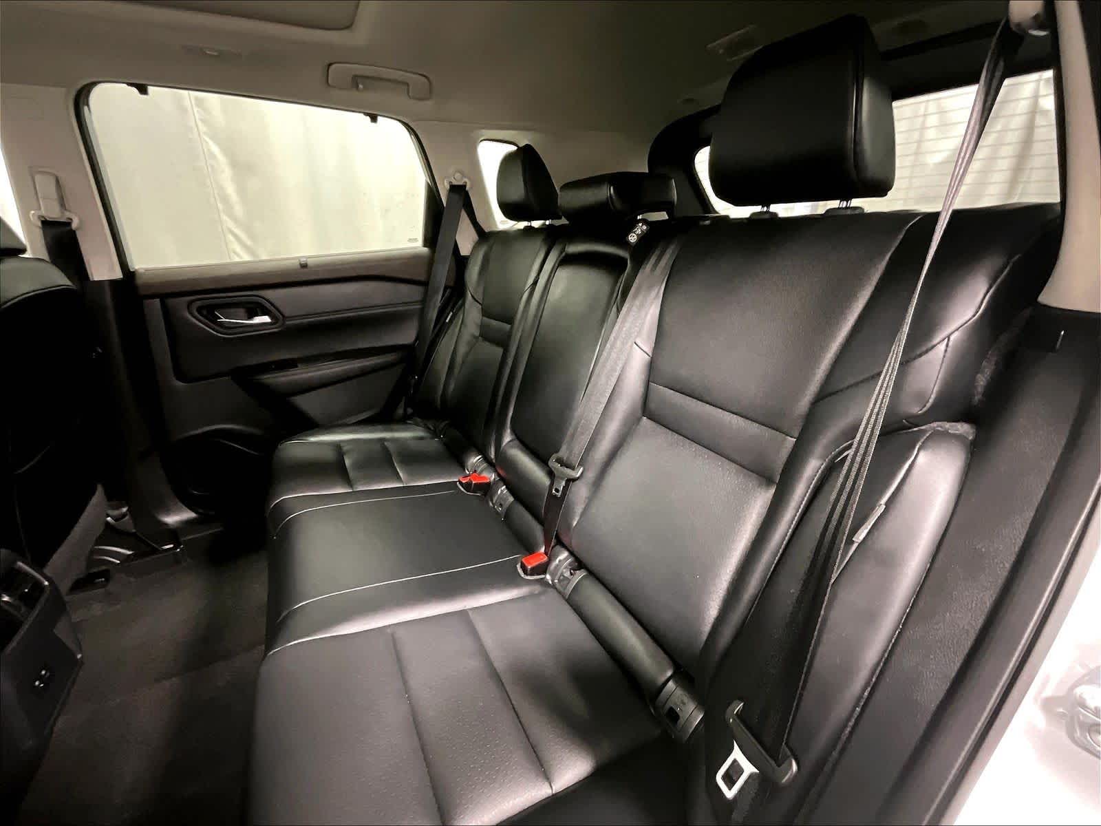 2023 Nissan Rogue SV - Photo 15