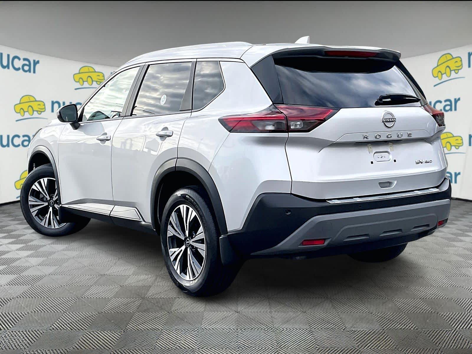 2023 Nissan Rogue SV - Photo 4