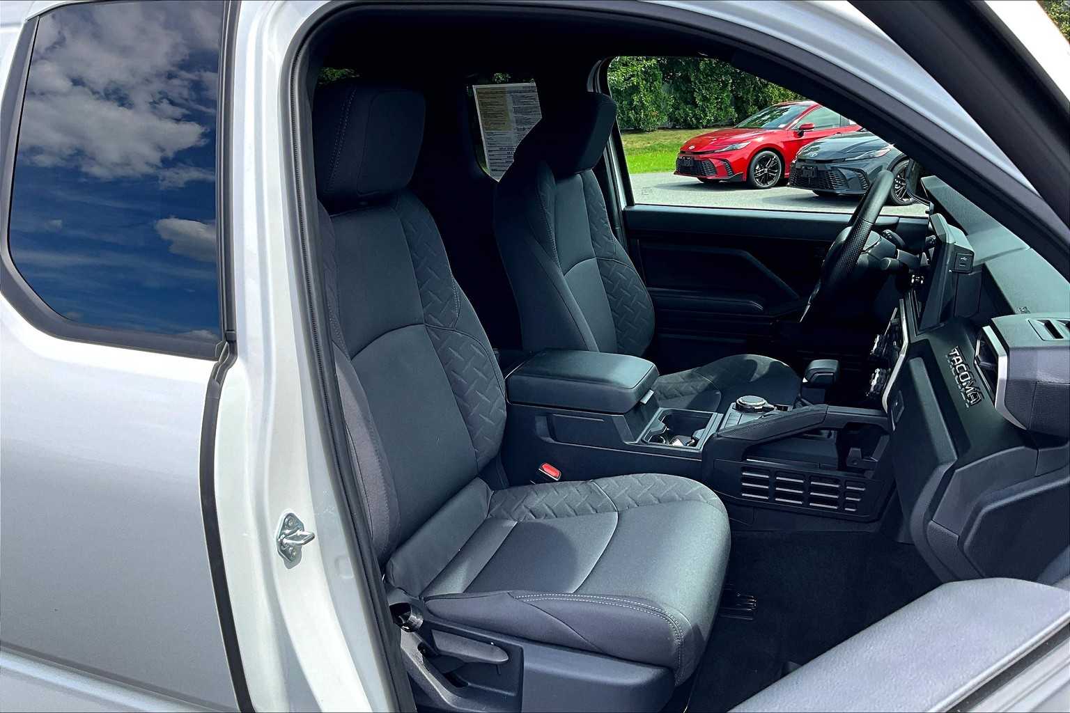 2025 Toyota Tacoma SR - Photo 11