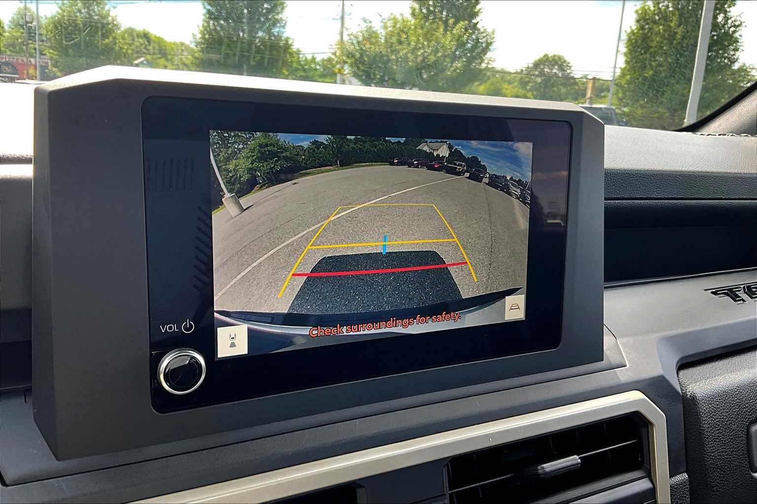 2025 Toyota Tacoma SR - Photo 19