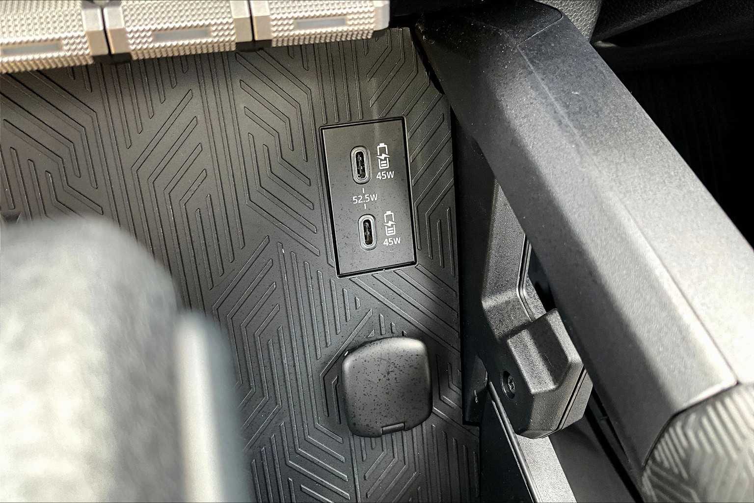 2025 Toyota Tacoma SR - Photo 27