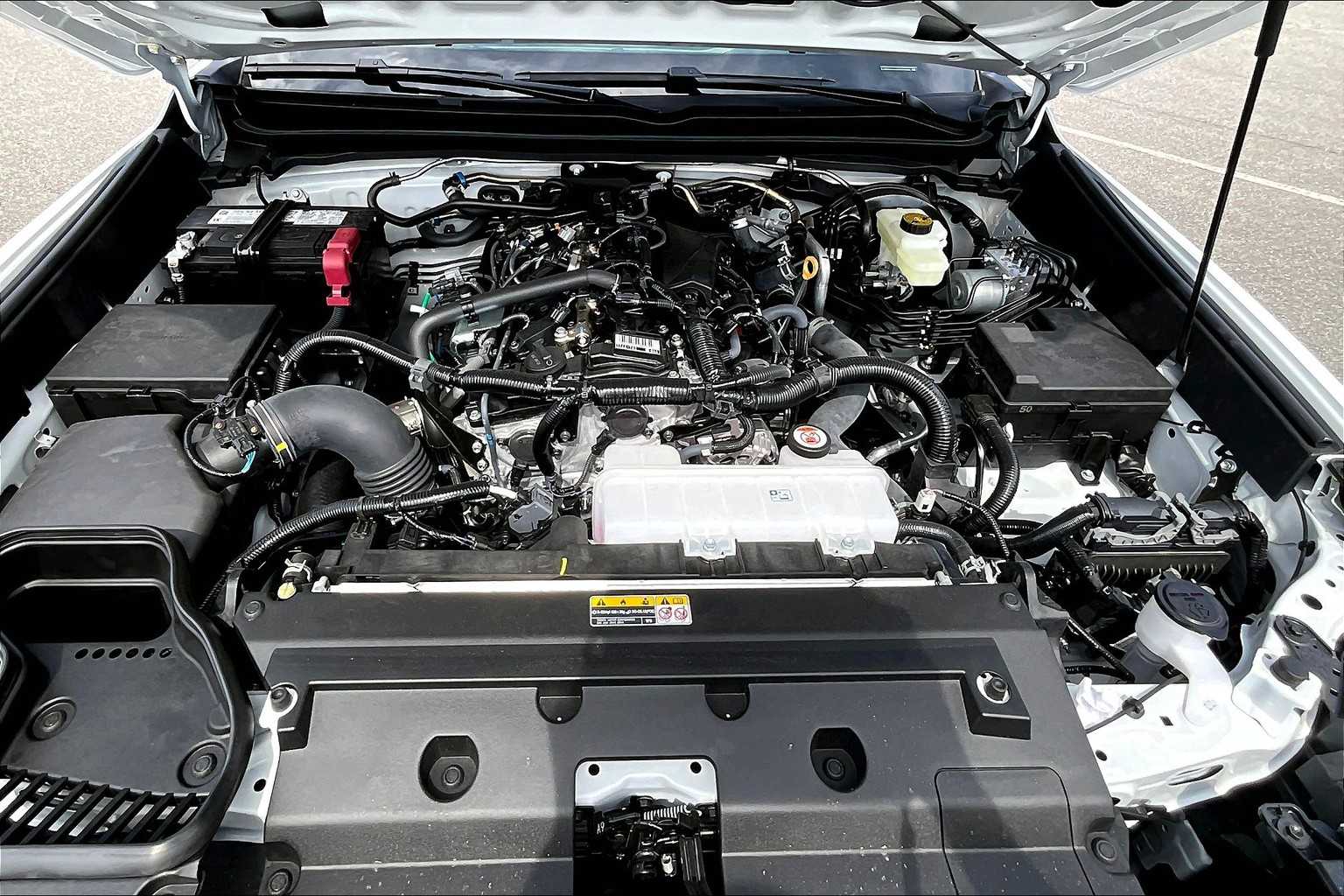 2025 Toyota Tacoma SR - Photo 28