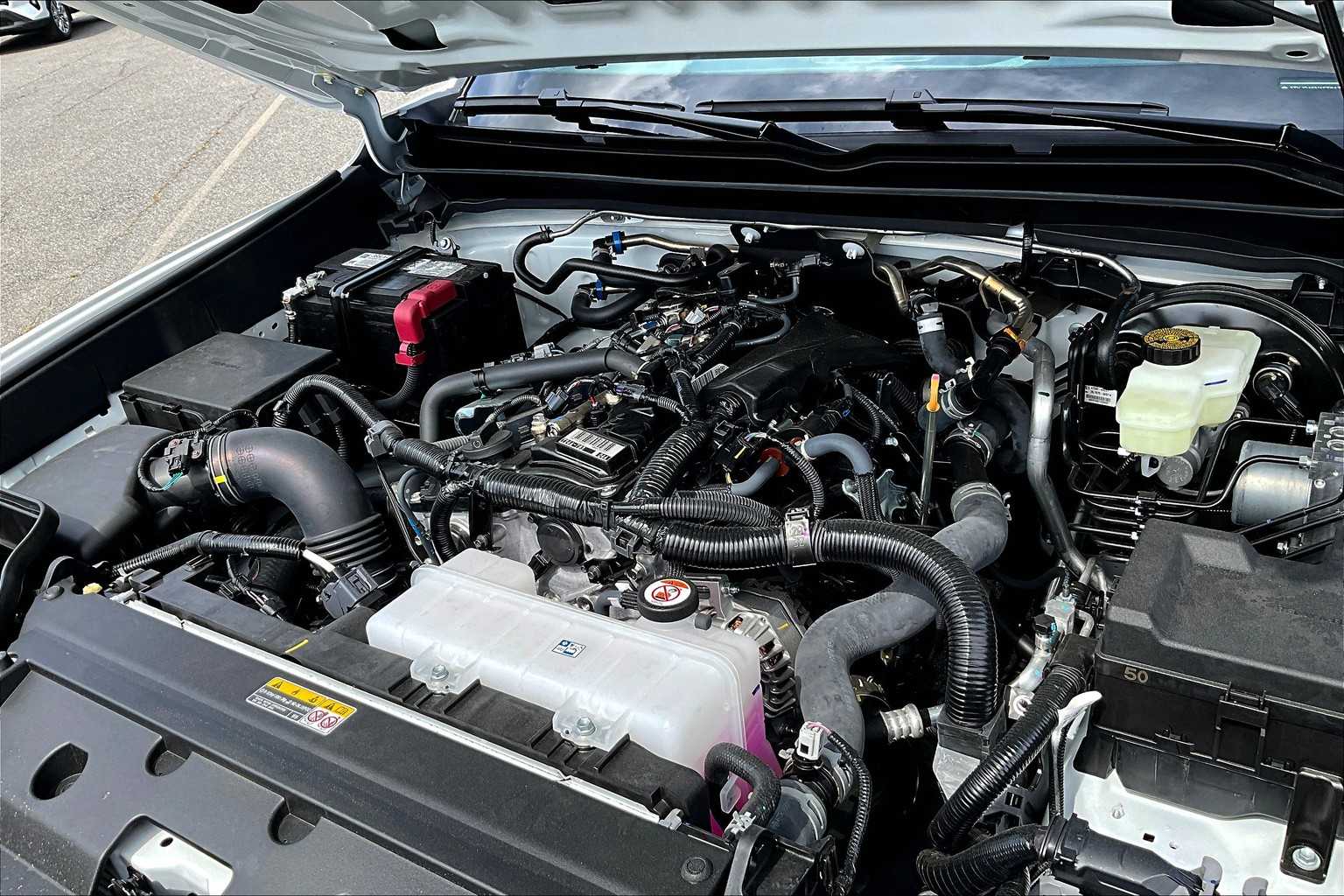 2025 Toyota Tacoma SR - Photo 34